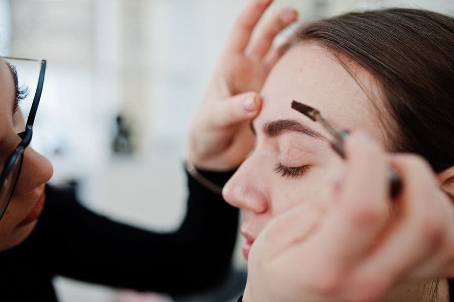 Servicii de cosmetică iași - Muzza Divine Beauty