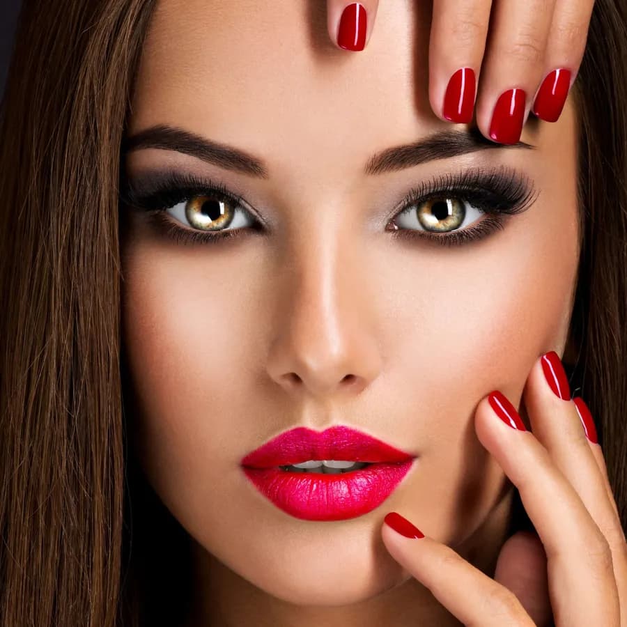 Servicii de manichiură iași - Muzza Divine Beauty
